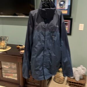 Columbia windbreaker